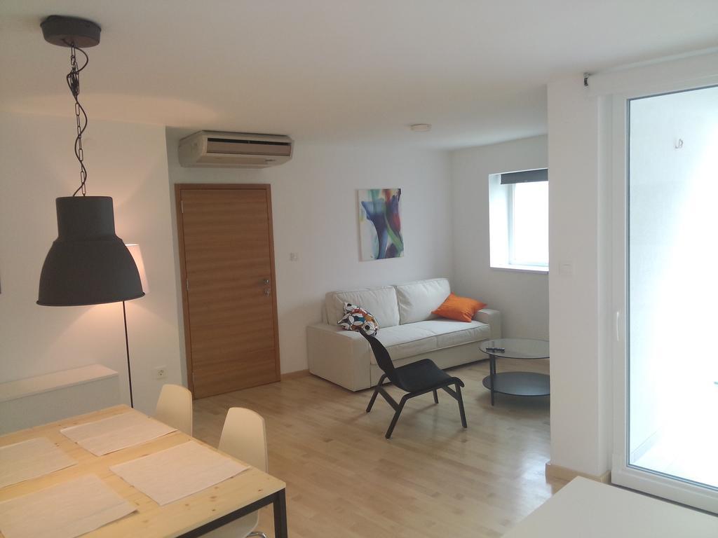 Drance 16 Apartments سيلتسي الغرفة الصورة